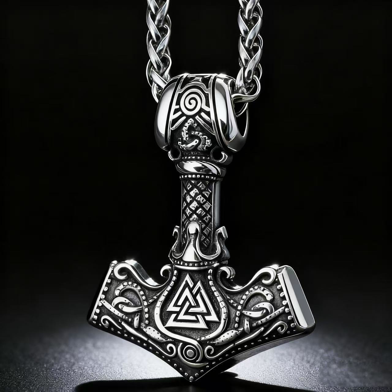 Battle Rope Anchor - قلادة رجالية من الفولاذ المقاوم للصدأ